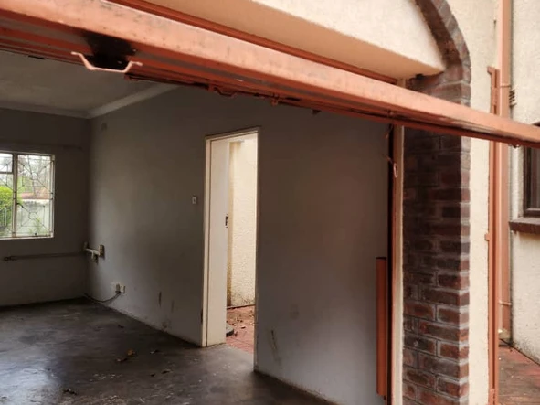 3 Bedroom Flat & Apartment