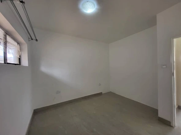 2 Bedroom Flat & Apartment