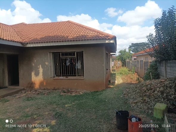 5 Bedroom House