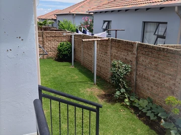 3 Bedroom Flat & Apartment