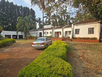 6 Bedroom House