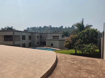 6 Bedroom House