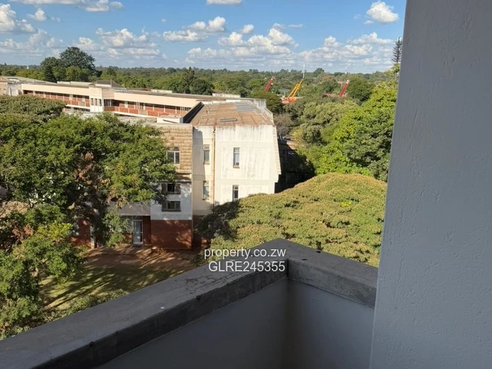 Eastlea 2-Bed Unit - En-suite, Water Tank & Verandah