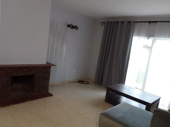 2 Bedroom Garden Flat