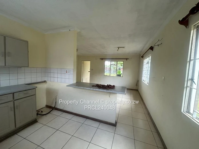 2-Bed Home in Prospect with Large Yard & Borehole
