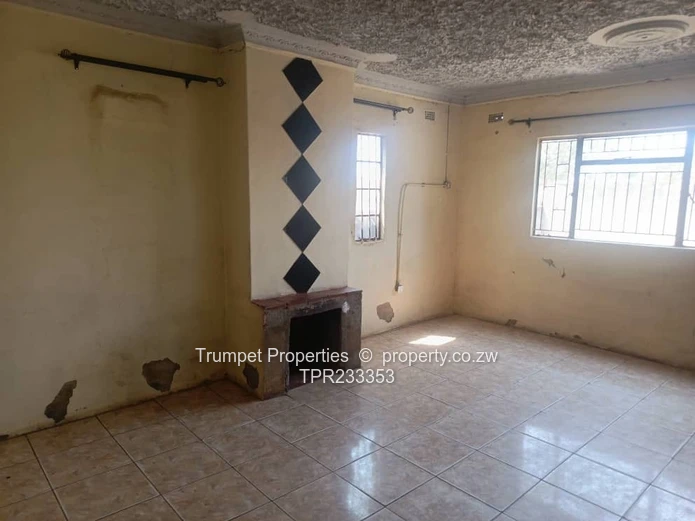 Mufakose House For Sale