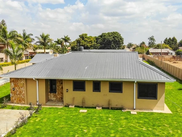 6 Bedroom House