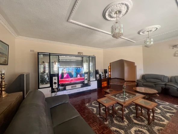 Farm & Agricultural Land