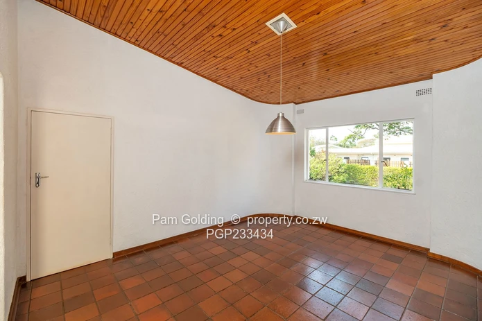 4 Bedroom House in a Quiet Complex (Sole Mandate)