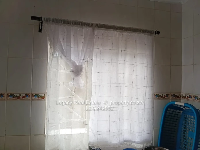 Executive Home to Let in Zimre Park