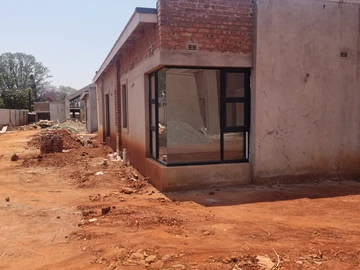 3 Bedroom Flat & Apartment