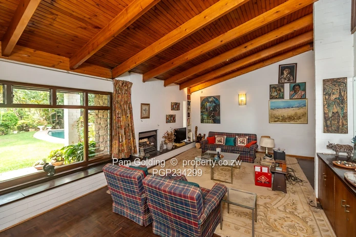 Spacious Family Home on Prime Rolf Valley Acreage (Sole Mandate)