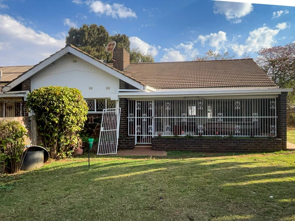 2 Bedroom Garden Flat
