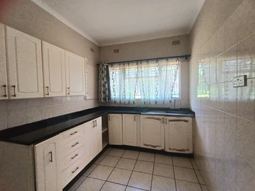 2 Bedroom Garden Flat