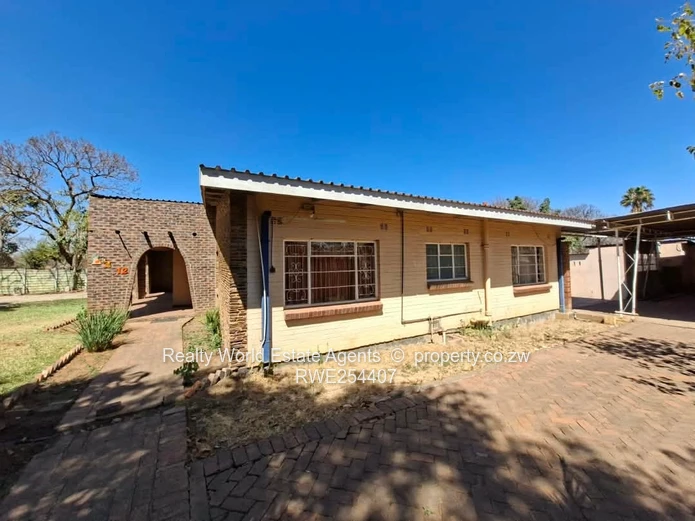 Avondale West House to Rent