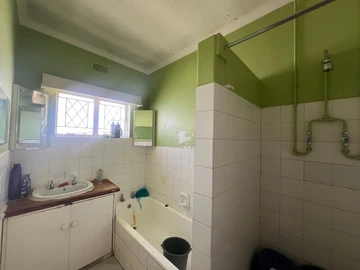 2 Bedroom Garden Flat