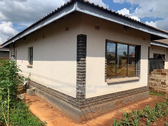 Stunning 4-Bedroom Home in Madokero for Sale
