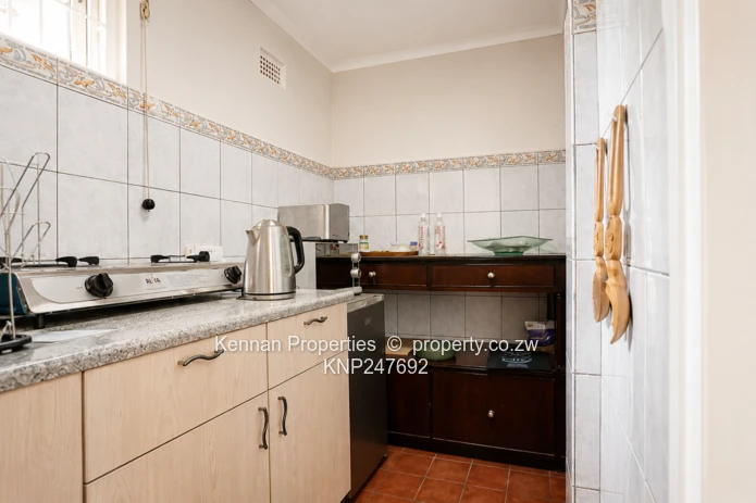 Four bedroom home in an excellent location with a cottage, pool and a prolific borehole (Sole Mandate)