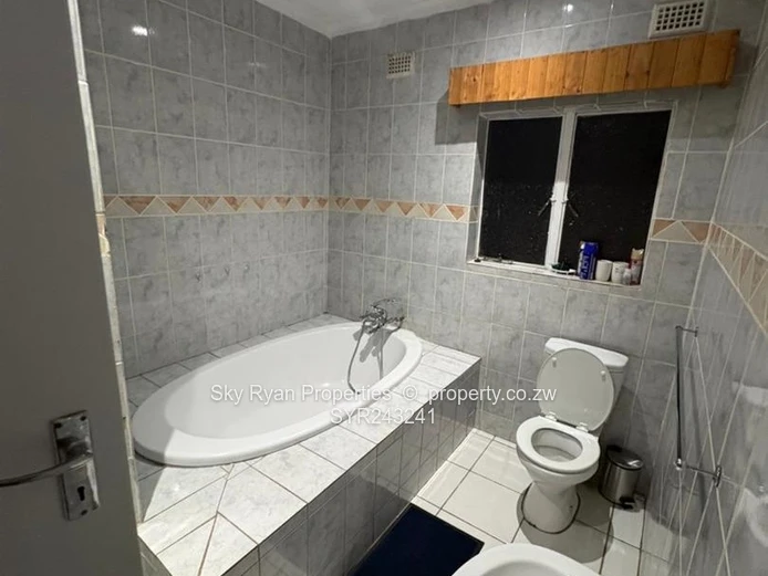 Bluffhill House To Let