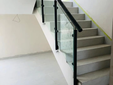 4 Bedroom Garden Flat