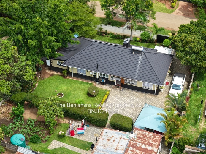 3 bedroom house for Sale Avondale West