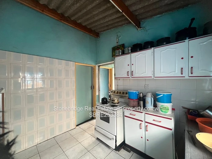 4 Bedroom House in Cowdray Park For Sale
