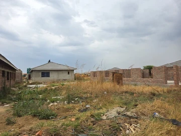 Stands & Residential Land