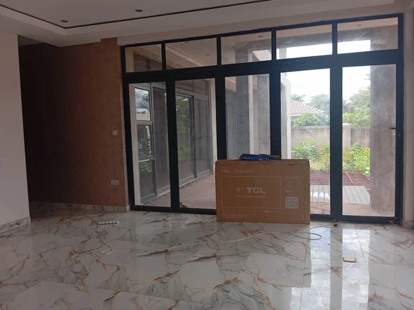 8 Bedroom House