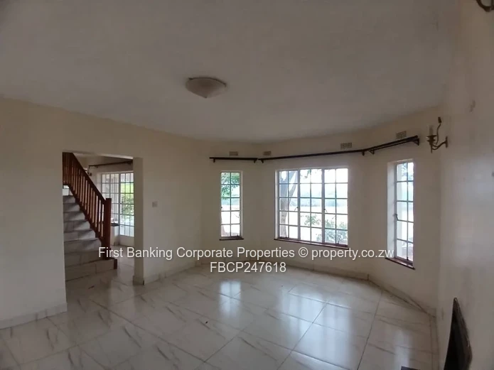 Prestigious Double-Storey Townhouse in Sunriver Manors