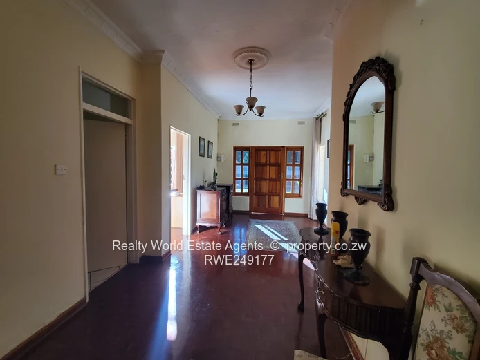 Borrowdale, Behind Sam Levy Rental - 5 Beds