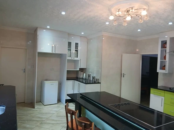 Farm & Agricultural Land