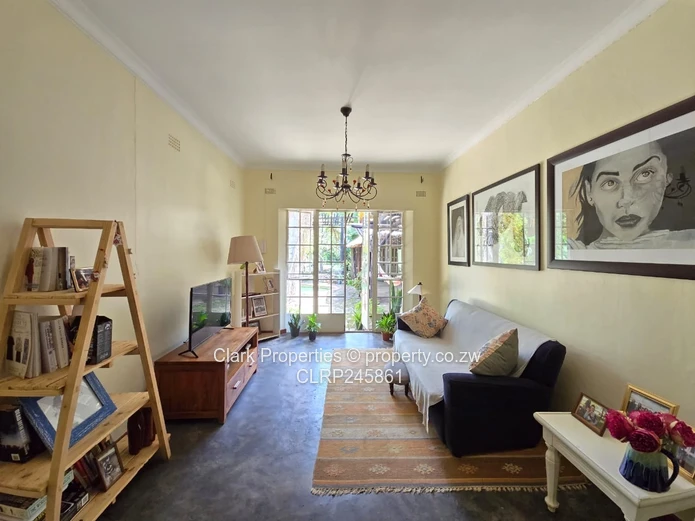 Character home  (Sole Mandate)