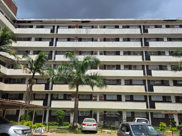 2 Bedroom Flat & Apartment