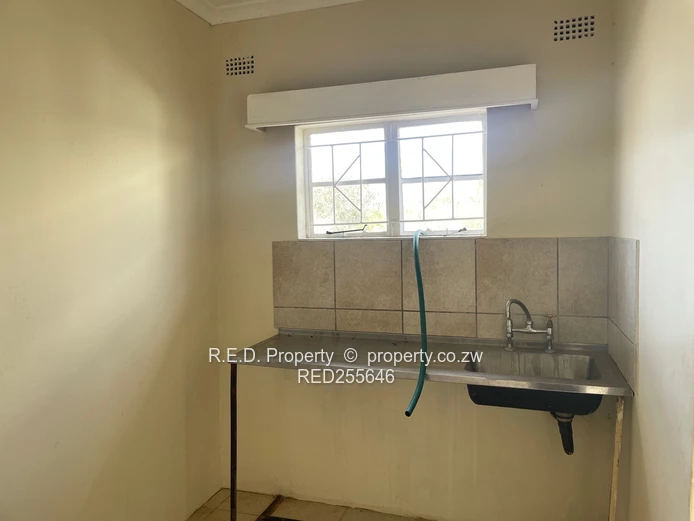 Family Home to Rent in Matsheumhlope