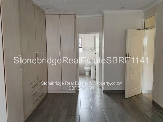 3 Bedroomed Townhouse in Lochview To Let