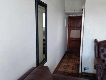 2 Bedroom Flat & Apartment