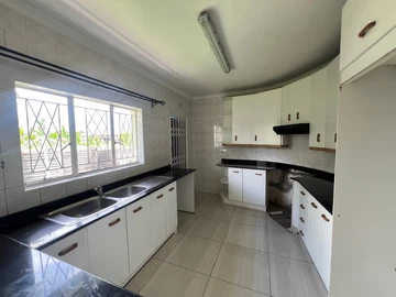 3 Bedroom Garden Flat
