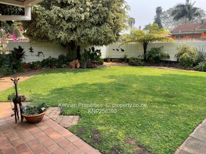 Simplex Cluster House Unit in Avondale