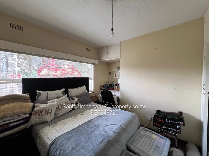 Neat 2-Bedroom Garden Flat 