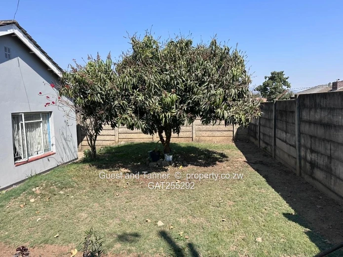 PROPERTY FOR SALE: Chikanga Phase 2 , Mutare 