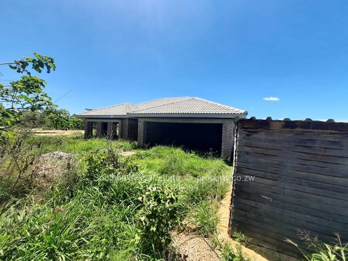 4 Bed Houses for Sale in Gweru CBD SBY186009