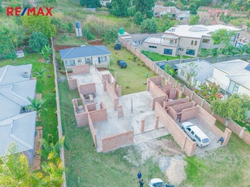 Luxury Incomplete House In An Estate For Sale!