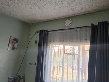 2 Bedroom Flat & Apartment