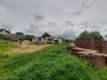 4 Bedroom Flat & Apartment