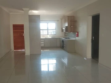4 Bedroom Flat & Apartment