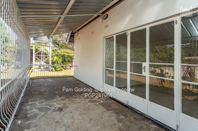 Spacious and Private 2 Bedroom Garden Flat (Sole Mandate)