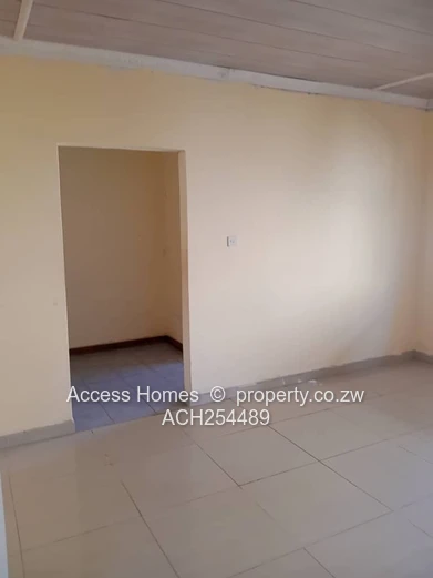 Zengeza 3 House for rent 