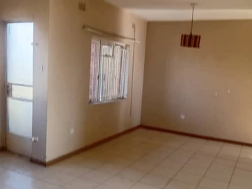 3 Bedroom Flat & Apartment