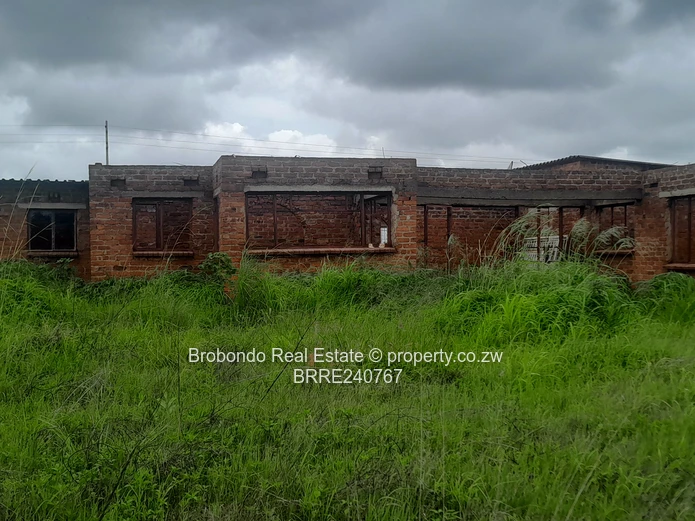 Incomplete Whitecliffe house for sale!