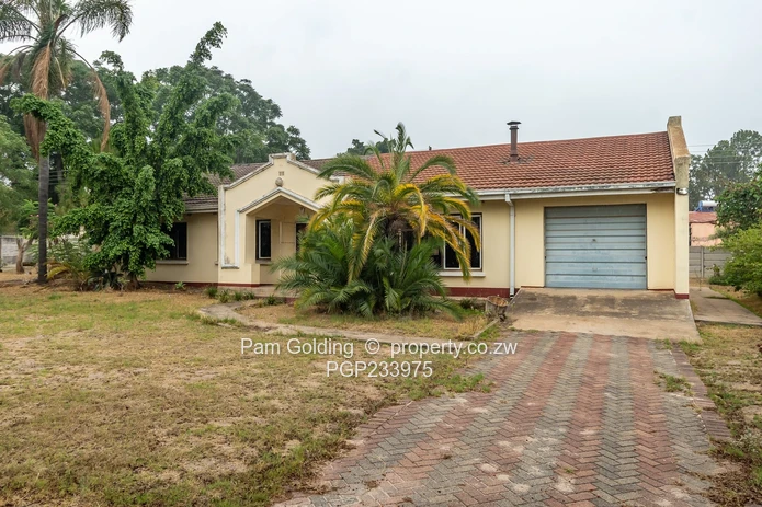 Spacious Unit Located in Established Community